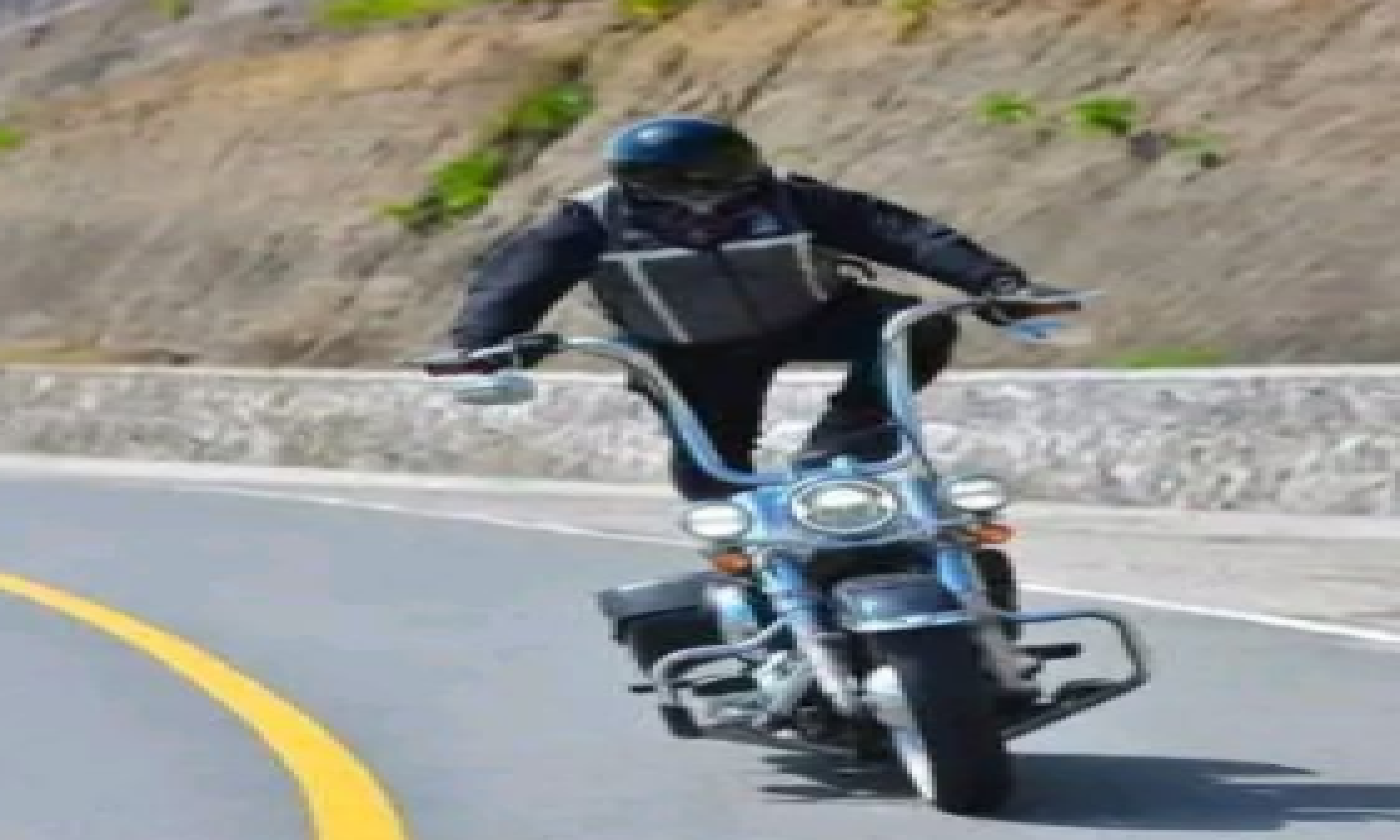 Fenomena flexing atau pamer motor gede (moge) di media sosial sering kali berujung sorotan negatif